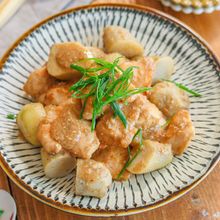 【鶏むね肉と里芋のごま味噌煮】食材2つで!地味だけどうま♡
