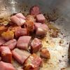 【全卵と牛乳で】本気の濃厚ワンパンカルボナーラの下準備