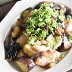 しっとり鶏むね肉とトロットロなすの麺つゆ炒め
