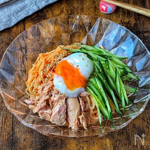 とろ〜り温玉のせピリ辛コチュジャンだれの韓国風冷やしそうめん