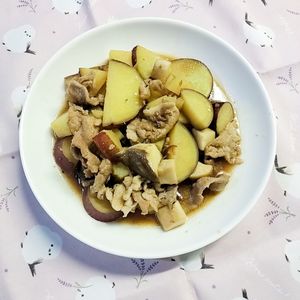 ぴんくツバメの作ってみた!投稿(【豚肉とさつまいもの甘辛煮】甘辛ほっこり和食♡)