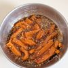 【新玉ねぎとサーモンのユッケ】今日のおつまみの工程1