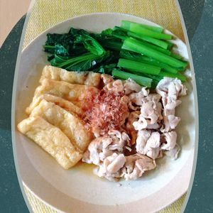 チョロリスの作ってみた!投稿(【小松菜と豚肉のさっと煮】5分煮るだけ！じゅわっとおいしい♪)