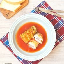 豚肉とチーズのくるくるロール白菜（トマトスープ）