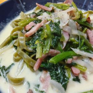 mmm10の作ってみた!投稿(ほうれん草とベーコンの濃厚クリームパスタ)