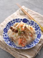 塩鮭としめじの和洋炊き込みご飯