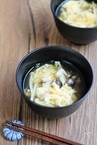 【基本の和食】澄まし汁～きのことたまご～