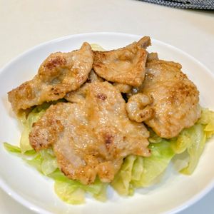 るるる♪の作ってみた!投稿(味噌漬け豚ロースとキャベツの重ね蒸し)