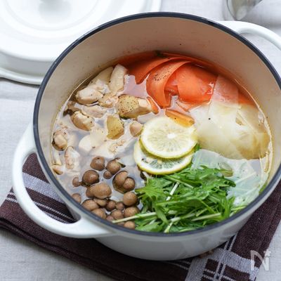 鶏肉と水菜のオリーブオイル鍋
