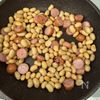 5分で完成《大豆とウインナー♡BBQ炒め》の工程2