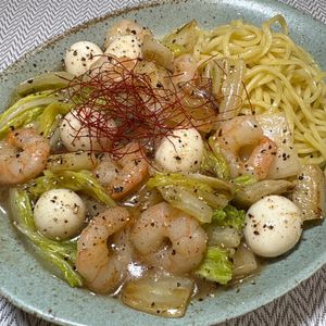 楽ラク手抜キッチン🐶🐾の作ってみた!投稿(えびと白菜の塩あんかけ焼きそば｜とろ〜り熱々♪ワンパンで簡単)