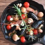具材を入れて火にかけるだけ！絶品！魚介のオイル煮