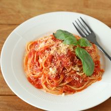 基本のトマトソースで!トマトとチーズのパスタ