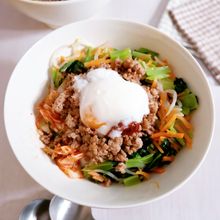 彼が飲むように食べる！彩り抜群！ビビンバ