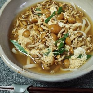 M＊Pの作ってみた!投稿(寒い日にあったまる！なめこのかき玉うどん)