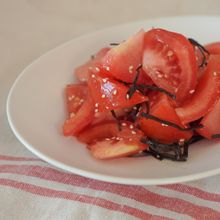 無心で作れる！トマトのごま塩昆布和え