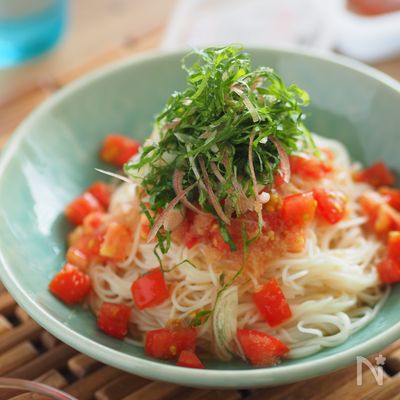 自家製つゆが絶品!トマトと明太子のぶっかけそうめん