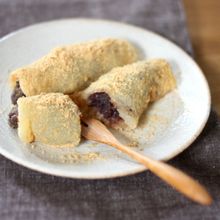 おろしじゃがの小豆あん巻き餅