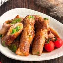 お弁当にも◎豚肉のピーマンチーズ巻き照り焼き