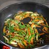 旨味たっぷり♡【しらたきと野菜のチャプチェ風炒め】腸活にも◎の工程4