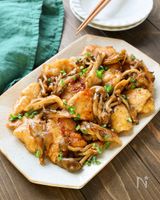 【鶏むね肉ときのこのガリバタソテー】ご飯がどんどん進む✨