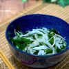 あゆの作ってみた!投稿(お肉料理の副菜にぴったり♡新玉ねぎとわかめのナムル)