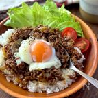 照り焼きペッパーソースのロコモコ風丼