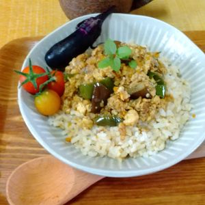 チョロリスの作ってみた!投稿(美味しく節約！子供が喜ぶ『豆腐とひき肉と野菜のキーマカレー』)