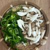 【ピーマンしめじもやしのチンジャオロース風】お肉なしでも満足の下準備