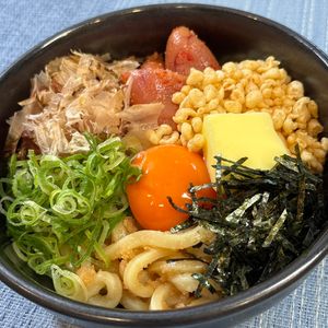 楽ラク手抜キッチン🐶🐾の作ってみた!投稿(5分で完成♪コク旨うどん【明太釜たまバターうどん】)