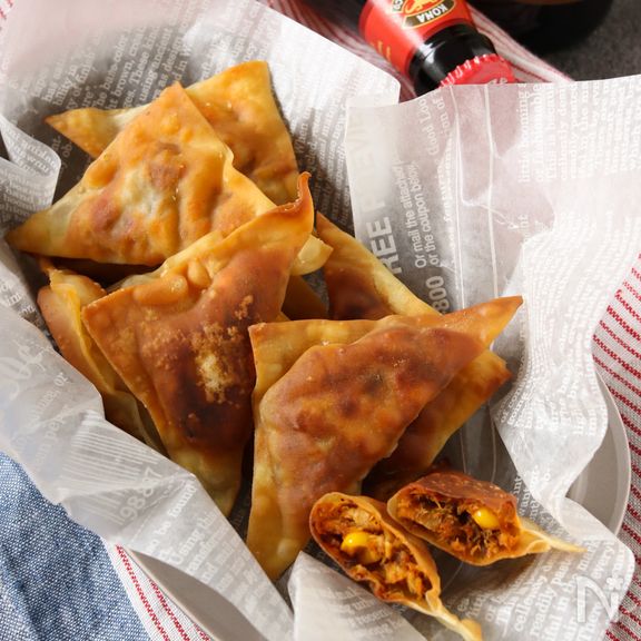 包丁いらず♪サバ缶で揚げ焼きワンタン