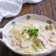 とろみ付けが簡単!たっぷり白菜と鶏肉の濃厚クリーム煮