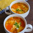 味付けはうどんスープのみ！トマたまスープ