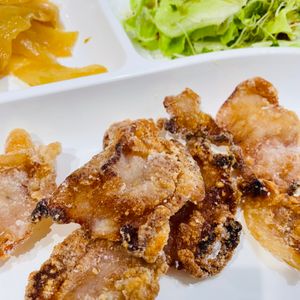 ハムの作ってみた!投稿(【豚ロース唐揚げ】もんだら4分焼くだけ◎子どもが大喜び♪)