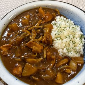 楽ラク手抜キッチン🐶🐾の作ってみた!投稿(冬に食べたい！大根のチキンカレー)