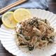 【新玉ねぎとわかめのツナレモンマヨ】すりごまとおかかの風味♪