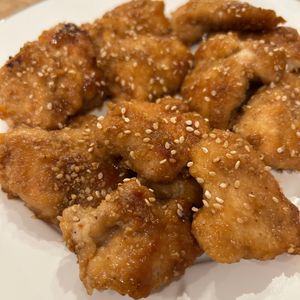 ミーシャʕ•̫͡•ʔの作ってみた!投稿(油は大さじ2♪むね肉で作る♪『揚げない鶏唐の甘酢ごまあえ』)