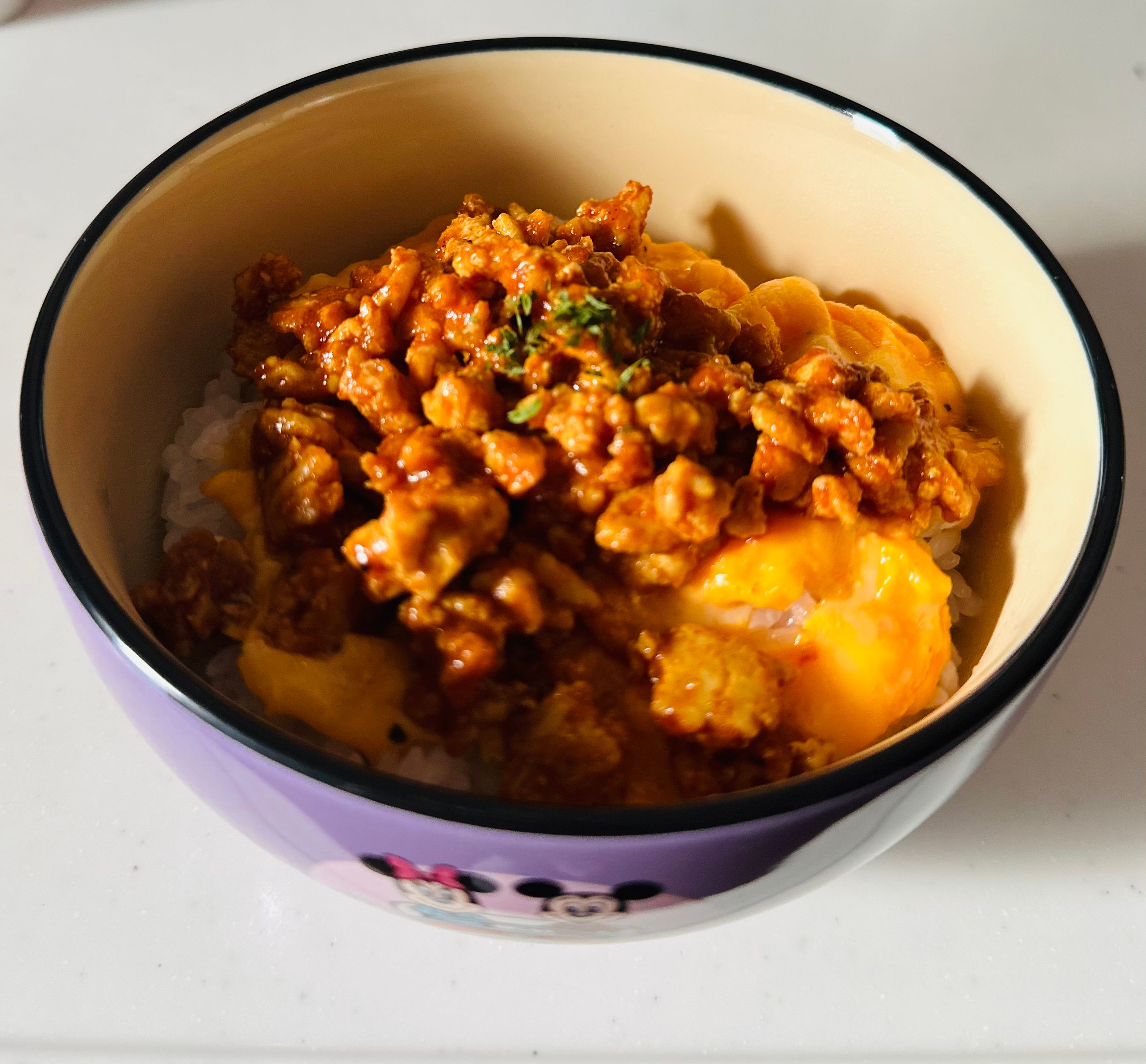 チーたまカレーそぼろご飯】包丁不要♡5分で絶品♬ランチにもの作って