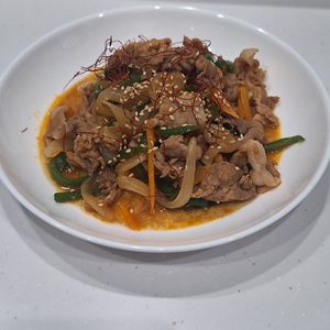 ななももママの作ってみた!投稿(甘辛でご飯がすすむ！豚こまプルコギ風炒め)