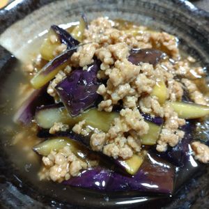 こばぴいの作ってみた!投稿(ワンパン10分！【揚げなすのそぼろ煮】ごはんがすすむ♪)