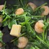 『海老とほうれん草のオイバター炒め』の工程3