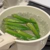 夏に食べたい♪【梅オクラの冷しゃぶ蕎麦】の工程1