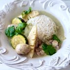 タイ風 鶏肉のグリーンカレー