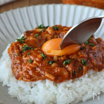 レンジで簡単！煮込まない『サバ缶トマトカレー』