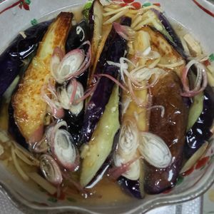 鶏皮坊主の作ってみた!投稿(白だしとお酢でさっぱり◎なすとオクラの揚げ浸し)