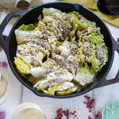 旨味たっぷり！白菜と豚肉のミルフィーユ蒸し