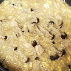 ターミネーターの作ってみた!投稿(【鶏ときのこのたまご雑炊】ご飯１杯で２人分♡疲れた胃腸に♬)