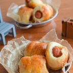 発酵不要！ホットケーキミックスと豆腐で作るプチウインナーパン