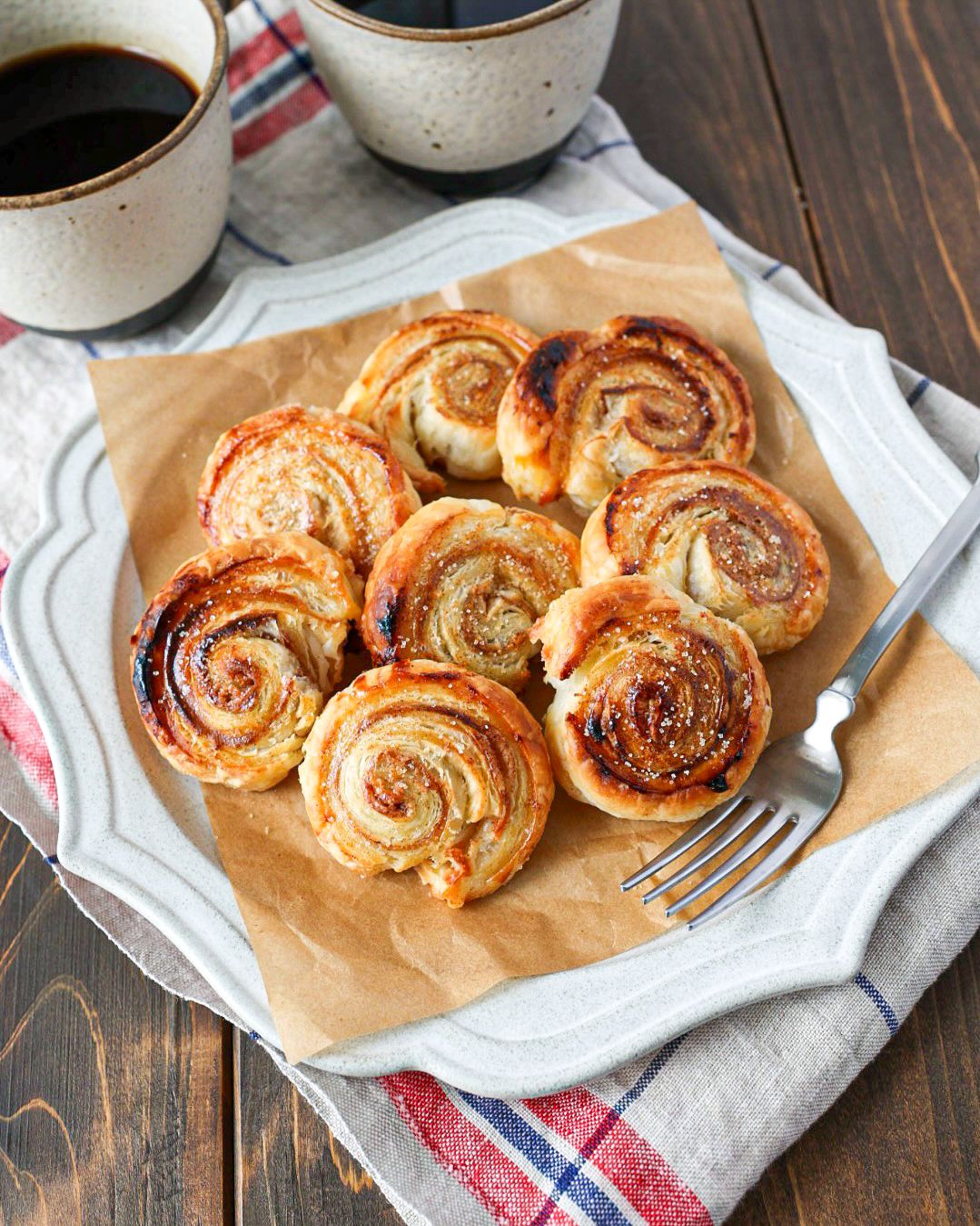 トースターで簡単！くるくるシナモンシュガーパイ | レシピサイトNadia