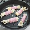 ビールのお供に「エノキのチーズベーコン巻き」の工程1